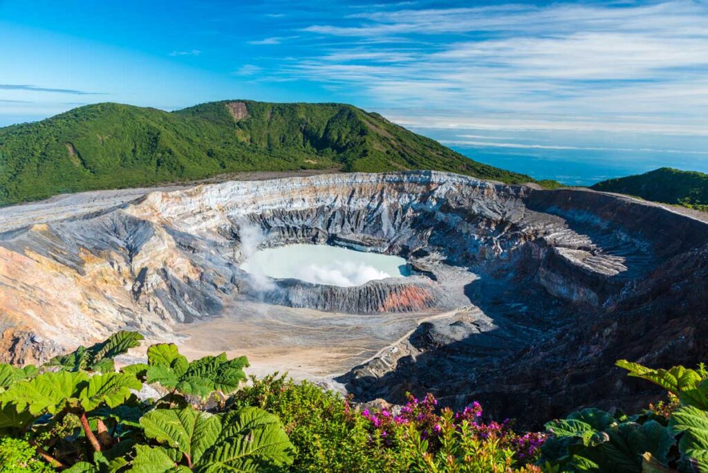 Discover Costa Rica, Things you can do while visiting the country